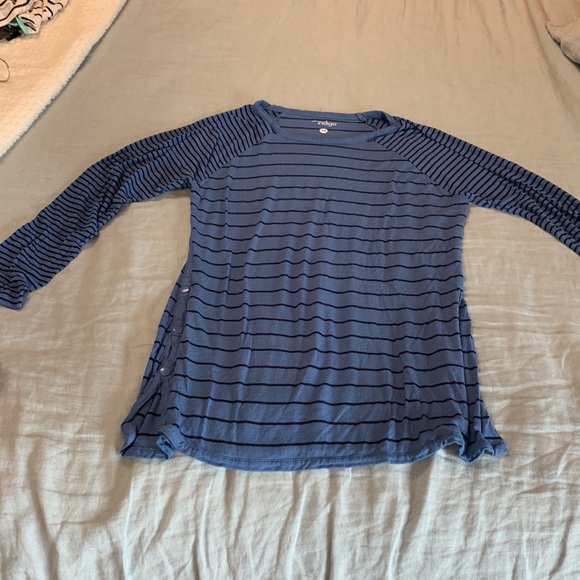 Bundle of 3 maternity tops sz medium - Picture 4 of 9